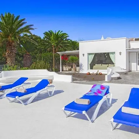 Villa Sleeps 8 Pool Air Con Wifi Puerto Calero