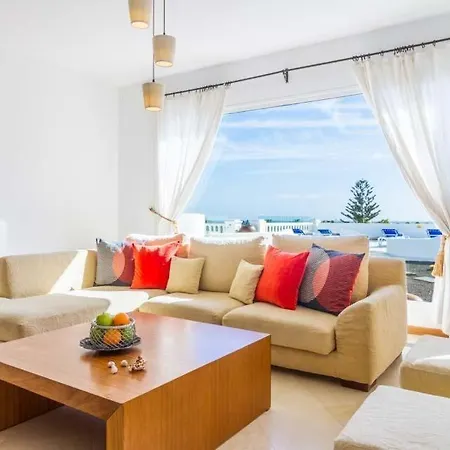 Sleeps 8 Pool Air Con Wifi Willa *